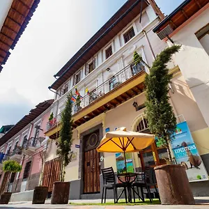 Hotel Friends Hotel & Rooftop - Historic Center & Museums, Quito
